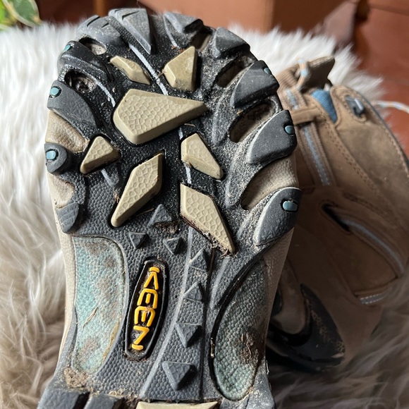 Hicking boots - Picture 6 of 8